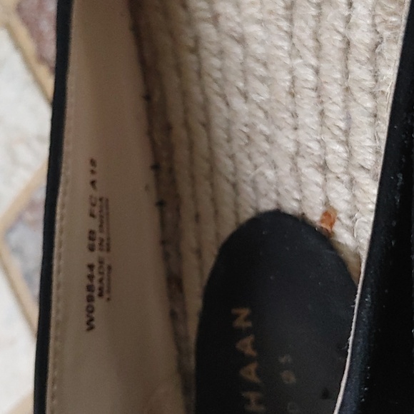 Ladies Cole Haan shoes - Picture 2 of 4